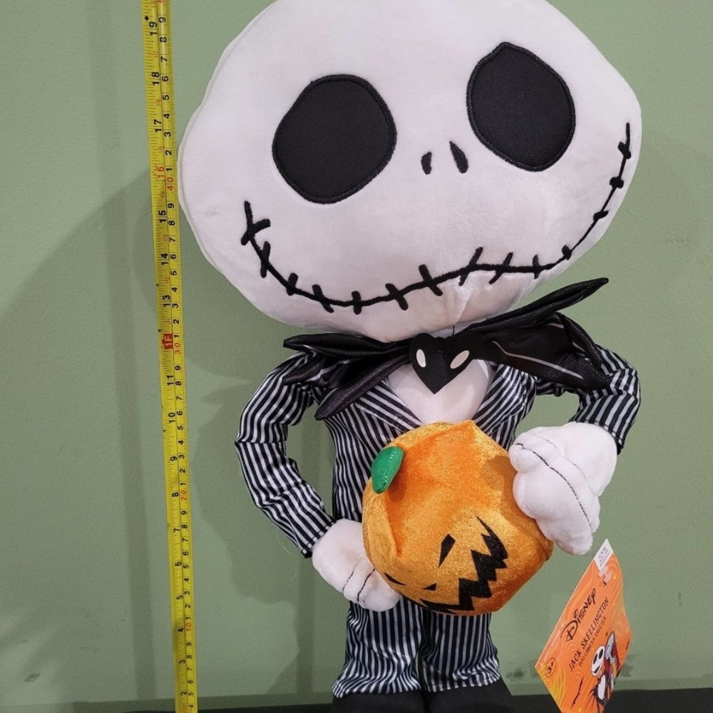 Disney Jack Skellington 20" tall Halloween door greeter - Picture 7 of 8
